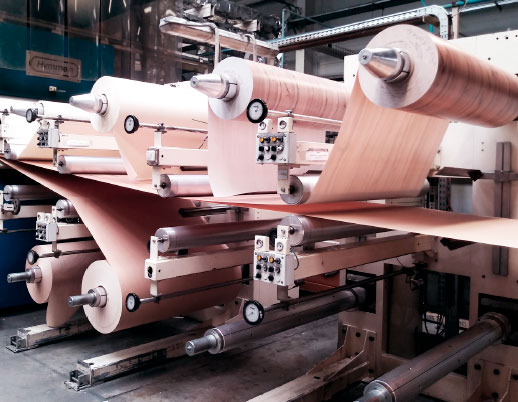Технологическая линия по производству HPL пластика на самарском заводе слоистых пластиков Arcobaleno